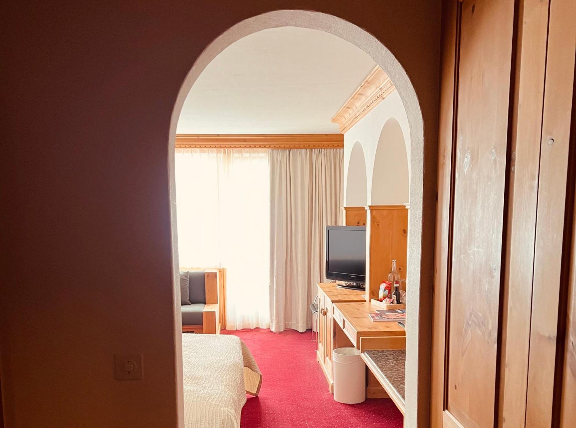 Albana Hotel Silvaplana Buitenkant foto